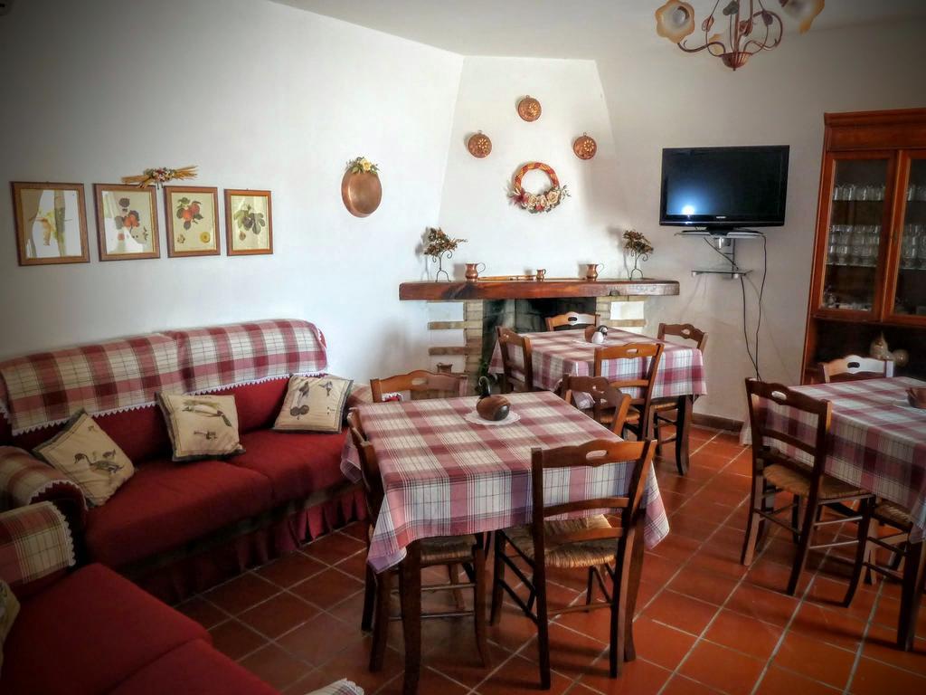 הוילה נוטו Agriturismo Timpa Del Sole מראה חיצוני תמונה