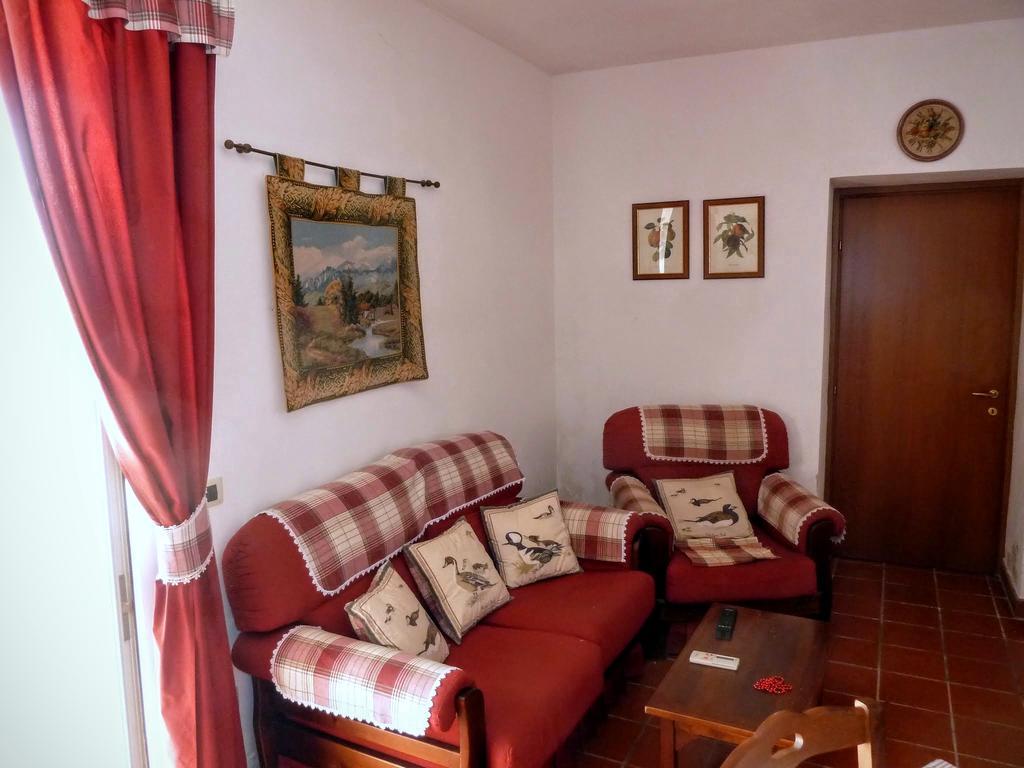 הוילה נוטו Agriturismo Timpa Del Sole מראה חיצוני תמונה
