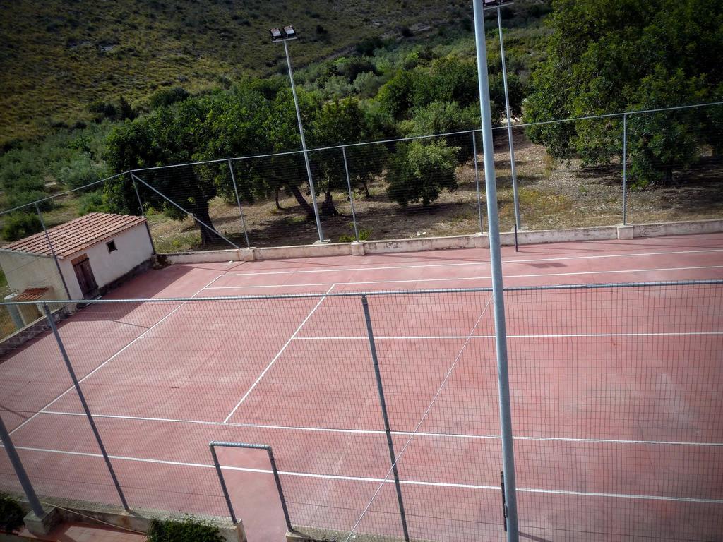 הוילה נוטו Agriturismo Timpa Del Sole מראה חיצוני תמונה